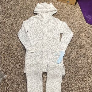 Cat & Jack White Leopard Print Kids Pajamas